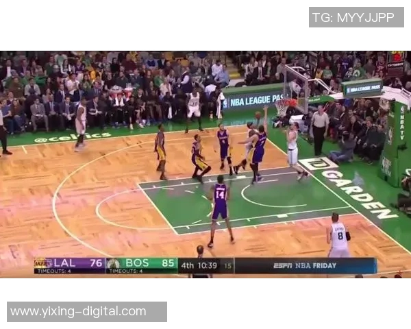 上海羽毛球队快攻革新之路:技术与战术的全面提升与突破 上海羽毛球队快攻革新之路:技术与战术的全面提升与突破