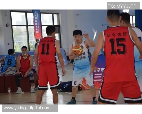 南京篮球队在全国速度排行榜中荣获第三名展现出色竞技实力与团队合作精神 南京篮球队在全国速度排行榜中荣获第三名展现出色竞技实力与团队合作精神